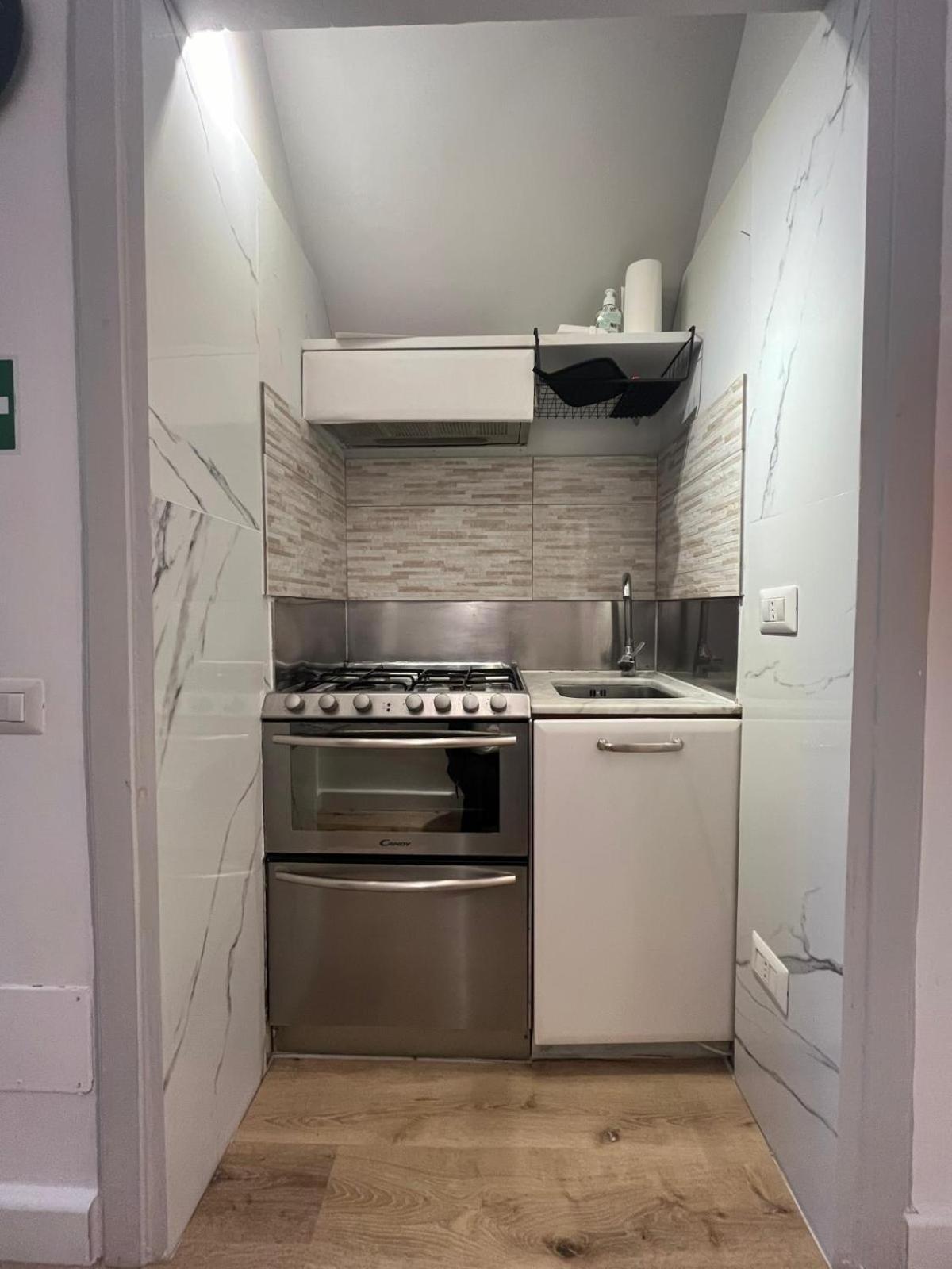Crispi 30 Stylish Apartment Рим Экстерьер фото